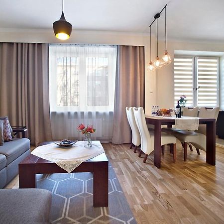 Niepodleglosci Serviced Apartments Варшава Экстерьер фото