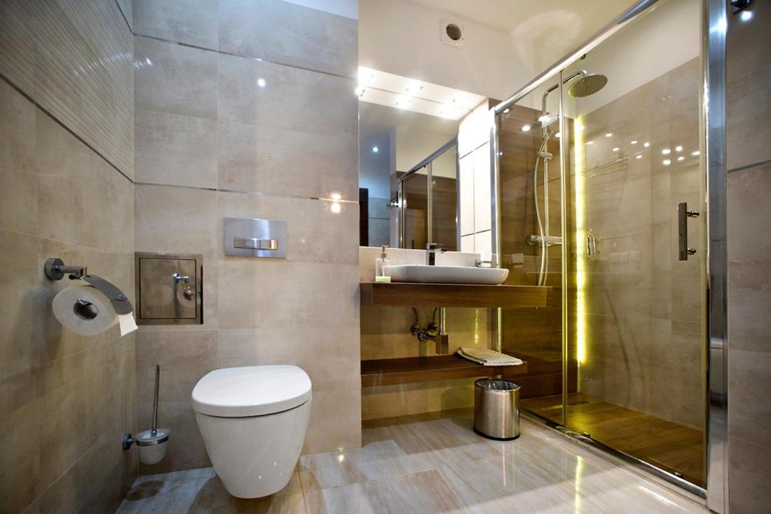 Niepodleglosci Serviced Apartments Варшава Экстерьер фото